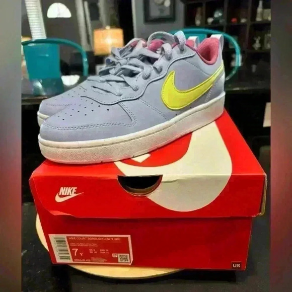 NWOT Nike Court Borough Low 2GS; Y2K, Sportscore sneakers UNISEX Size:M-7, W-9 - Picture 1 of 6